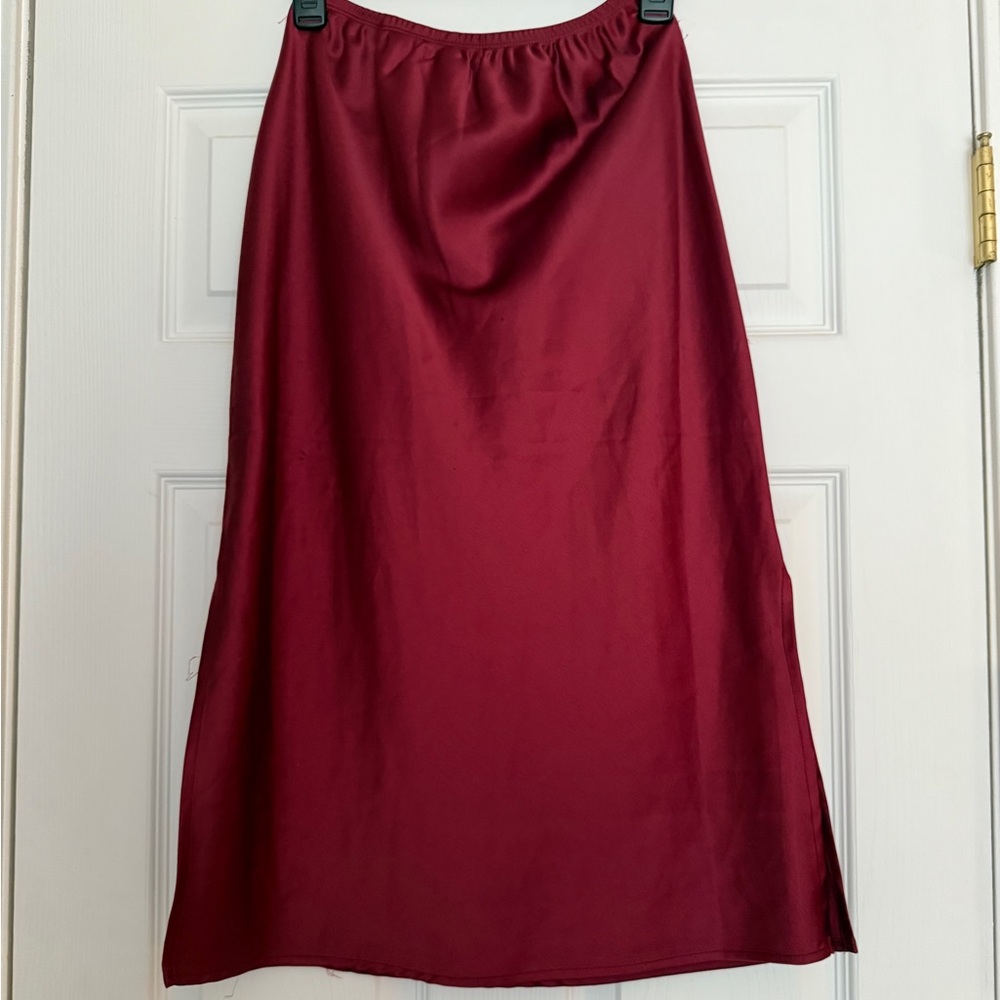 Chic Burgundy Midi Skirt